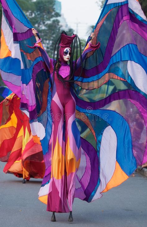 Stilts Costume, Gala Attire, Stilt Costume, Carnival Of The Animals, Carnival Themed Party, Mardi Gras Costumes, Festival Costumes, December 13, Stilts