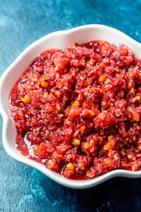 Fresh Cranberry Orange Relish - Homemade Hooplah Homemade Cranberry Relish, Orange Cranberry Relish, Fresh Cranberry Relish, Cranberry Orange Relish Recipes, Homemade Hooplah, Gf Thanksgiving, Cranberry Orange Relish, Orange Liquor, Fresh Cranberry