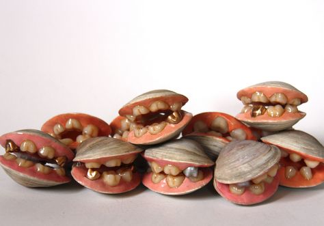 The Unsettling Sculptures of KT Beans | Hi-Fructose Magazine Hi Fructose, Human Bean, Human Body Parts, Dental Art, Textile Sculpture, Clay Sculpture, Magazine Art, Metal Sculpture, Wood Sculpture