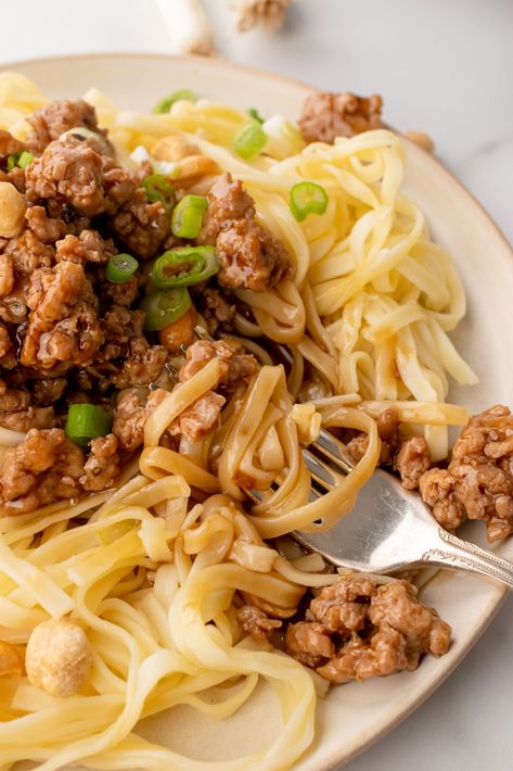 Copycat Dan Dan Noodles (PF Chang's Recipe) Dan Dan Noodles, Fettuccine Noodles, Brown Sauce, Asian Noodles, Low Sodium Soy Sauce, Low Sodium Chicken Broth, Sweet Sauce, Ground Chicken, Asian Dishes