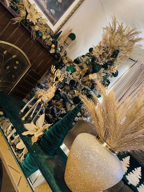 Emerald Green And Black Christmas Decor, Emerald Green Black And Gold Christmas Tree, Emerald Gold Christmas Tree, Emerald Green Black And Gold Christmas Decor, White Gold Green Christmas Decor, Green Gold And White Christmas Decor, Emerald And Gold Christmas Tree, Black Green And Gold Christmas Tree, Green White And Gold Christmas Decor