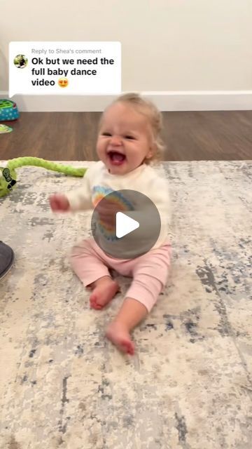 Cutekids on Instagram: "She even started dancing before the sound came in 😭🥰  🎥TT/martynicole  #cutebaby #adorable #dancingbaby #babiesofinstagram" Baby Dancing Video, Baby Dancing, Baby Dance, Painters Palette, Dancing Baby, December 12, Adorable Baby, The Sound, Dance Videos