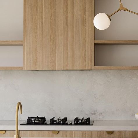 YDL Stone on Instagram: "Love at first sight.. YDL Cumulus Cloud looking divine in the benchtops and splash back of this stunning kitchen built by @gold_coast_unique_homes YDL Arctic White is also a perfect choice in the butlers pantry and bathroom vanities. Fabricator @dreambenchtops #ydlstoneau #ydlcumuluscloud #ydlarcticwhite #ydlqueensland" Ydl Stone Benchtop, Ydl Stone, Stone Benchtop Kitchen, Kitchen Splash Back, Stone Benchtop, Cumulus Clouds, Butlers Pantry, Stone Kitchen, Butler's Pantry