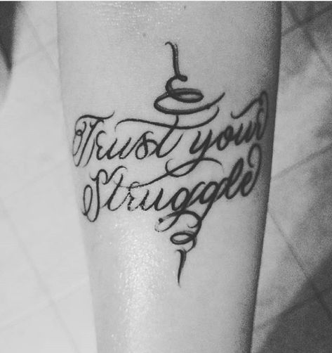 Trust your struggle tattoo Never Trust Tattoo Ideas, Trust No One Tattoo Ideas For Women, Unbreakable Tattoo For Women, Trust Your Struggle Tattoo, Don’t Trust Anyone Tattoo, Dont Trust Anyone Quotes Tattoo, Trust Your Struggle Tattoo Fonts, Struggle Tattoo, Unbreakable Tattoo