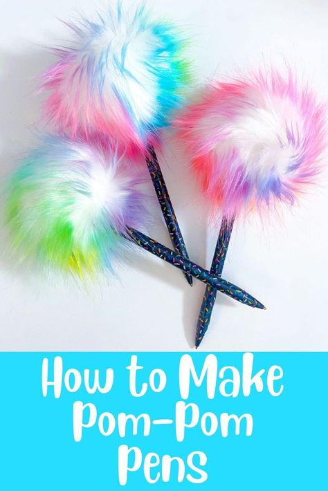 Fuzzy Pencil Toppers Diy, Pom Pom Pens, How To Decorate A Pen, Diy Pen Toppers, Pom Pom Crafts To Sell, Decorating Pens, Decorative Pens, Pompom Crafts, Cute Party Favors