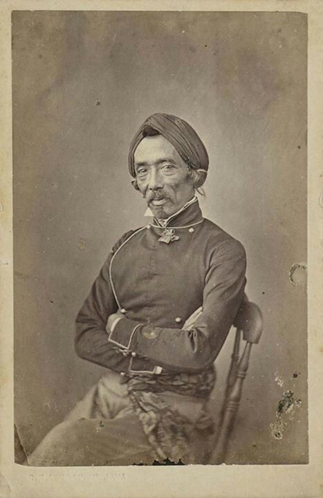 Indonesia, Java ~ Raden Saleh 1870 Raden Saleh, Maluku Islands, Tempo Doeloe, Dutch East Indies, Male Hair, Indonesian Art, East Indies, Military Heroes, Historical Pictures