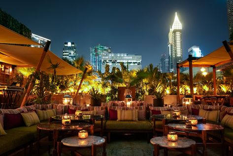 Alfresco season is back at these Dubai restaurants and bars - What's On Bistro Cafe Design, Dubai Night, Rooftop Restaurant Design, Restaurant Exterior Design, Top 10 Restaurants, Restaurant Exterior, Rooftop Lounge, Romantic Restaurant, Cocktail Night