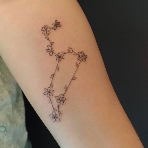 50 Best Leo Zodiac Tattoo Design Ideas - Hike n Dip Leo Constellation Tattoo Flower, Floral Constellation Tattoo, Leo Tattoo Ideas, Leo Flower, Small Leo Tattoo, Floral Constellation, Tattoo Leo, Leo Sign Tattoo, Leo Constellation Tattoo