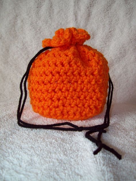 Mini Drawstring Bag, Pumpkin Bag, Creative Pumpkin Painting, Crochet Drawstring Bag, Drawstring Bag Pattern, Crochet Drawstring, Free Crochet Bag, Scrap Yarn, Bag Pattern Free