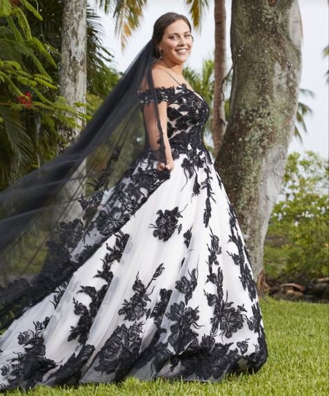 Matching black veil to go with this edgy and unique black wedding dress look by Christina Wu Love. Also offered in Plus Size. Black And White Veil, Witch Wedding Dress, White And Black Wedding Dress, Black White Wedding Dress, Witch Wedding, Off Shoulder Ball Gown, Black Wedding Gowns, Christina Wu, Black Wedding Dress