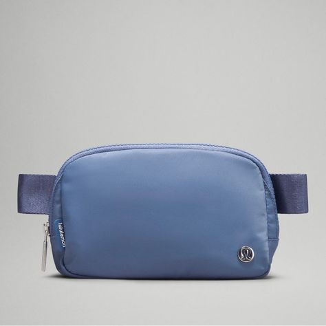 New Lululemon Everywhere Belt Bag Color Oasis Blue Never Opened Never Used Make Me An Offer Fany Pack, Lululemon Stuff, Fun Beauty Products, Bags Wishlist, Preppy Fits, India Shopping, Lululemon Bags, Lululemon Everywhere Belt Bag, Back To School Fits