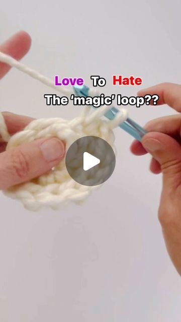 Crochet Hacks Videos, Crochet Touques, Magic Loop Crochet, Crochet Loop Stitch, Rings Patterns, Crochet Tricks, Crochet Ring Patterns, Stitch Videos, Magic Loop Knitting