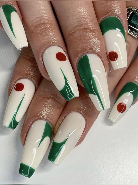 Graphic Acrylic Nails, Graphic Nails, Cocktail Nails, Martini Nails, Nail Design Glitter, Graphic Shapes, Edgy Nails, Her Nails, Instagram Graphic