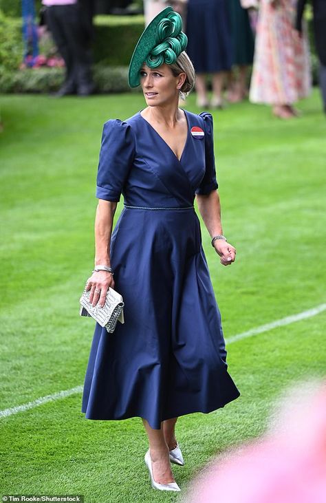 Zara and Mike Tindall share a sweet moment on Day 2 of Royal Ascot King And Queen Pictures, Royal Arrival, Anna Valentine, Zara Looks, Zara Tindall, The Berkshire, Zara Phillips, Mike Tindall, 21 June