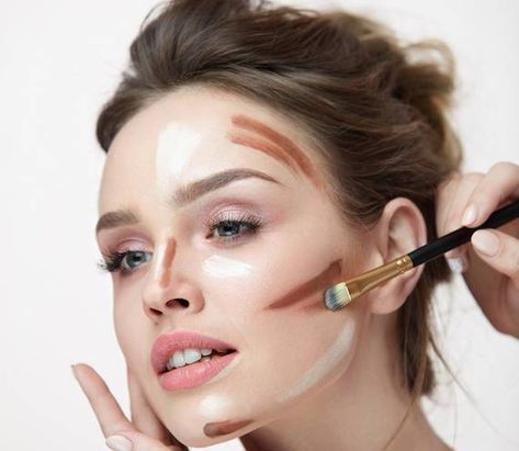 How To Contour Pale Skin in 8 Easy Steps | Skincare.com Contour For Pale Skin, Contour Tricks, How To Contour Your Face, Face Contouring Makeup, Best Contouring Products, How To Contour, Galaxy Makeup, Best Highlighter, Makeup Station