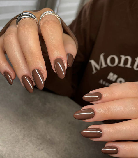 Brown Acrylic Nails, Brown Nail Polish, Unghie Sfumate, Brown Nail, Brown Nails Design, Almond Acrylic Nails, Neutral Nails, Brown Nails, Classy Nails