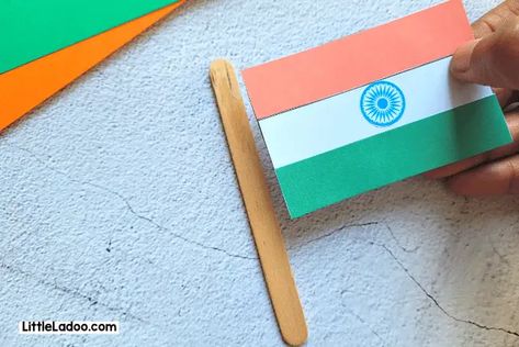 Easy Cut and Paste India Flag { Free Template} - Little Ladoo National Symbols Of India For Kids Craft, Indian Flag Making Ideas For Kids, Tricolour Indian Flag, Indian Flag Colour Background, Tri Colour Flag India, Flag Crafts, India Flag, Keeping It Simple, Activity For Kids