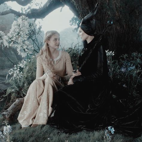 Maleficent Aurora, Maleficent 2, Maleficent Movie, Angelina Jolie Maleficent, Evil Disney, Historical Eras, Live Action Movie, Disney Live Action, Mood Instagram