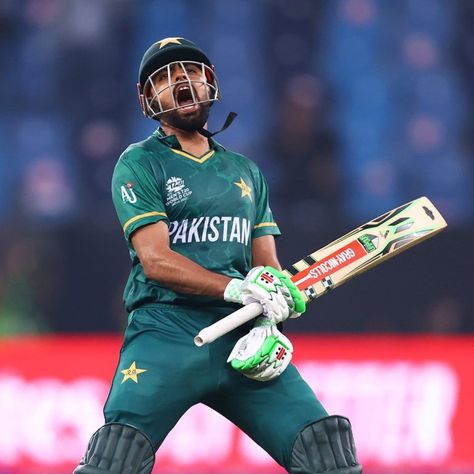 Babar Azam Dpz, Sport Shorts Outfit, Virat Kohli Instagram, Babar Azam, Pakistan Cricket Team, Cricket Videos, Team Wallpaper, Pakistan Cricket, Cricket Wallpapers