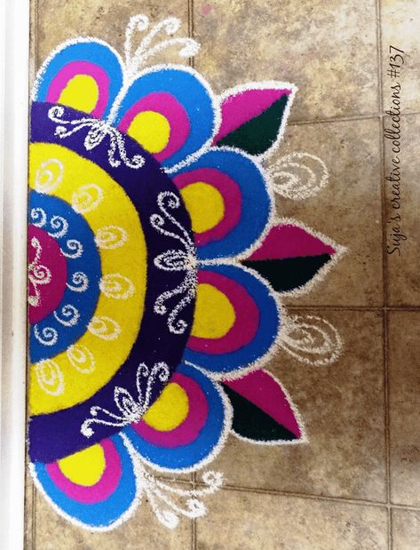 Half Round Rangoli Designs, Circle Rangoli Design, Circle Rangoli, Rangoli Side Designs, Festival Rangoli, Simple Mandala, Rangoli Designs Images, Rangoli Kolam, Flower Rangoli