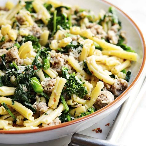 Broccoli Rabe Sausage Pasta, Rapini Pasta, Best Italian Pasta Recipes, Broccoli Rabe Pasta, Broccoli Rabe And Sausage, Broccoli Rabe Recipe, Italian Pasta Recipes Authentic, Sausage Penne, Broccolini Recipe