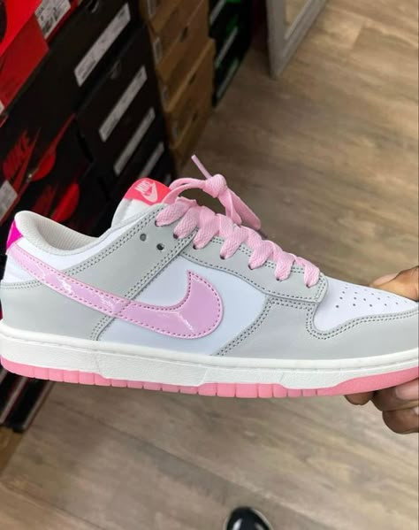 #follow #shoes #sneakers #fashion #style #blogging #blogger #blog Nike Shoes Women Fashion, Pretty Sneakers, Jordan Low, Nike Shoes Girls, Trendy Shoes Sneakers, Preppy Shoes, Jordan Shoes Girls, Pretty Shoes Sneakers, Jordan Shoes Retro