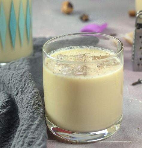 Last Updated on October 6, 2021 by Haitian Cremas Recipe is an eggless holiday drink required at Christmas time and all special occasions in Haiti It Eggless Eggnog, Caribbean Christmas, Crema Recipe, Holiday Eggnog, Haitian Food Recipes, Holiday Drink, Eggnog Recipe, Rum Drinks, Global Recipes