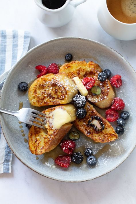 Sourdough French Toast Recipe, Sourdough French Toast, Breakfast Diet, Clean And Delicious, Good Morning Breakfast, Best Morning, Healthy Summer Recipes, French Toast Easy, Breakfast Toast