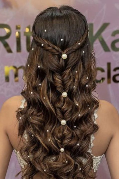 Hairstyles For 15, Quince Hair Styles, Quince Hair, Sweet 16 Hairstyles, Quince Themes, Quinceanera Themes Dresses, Quinceanera Hairstyles, Quinceanera Themes, Perfect Hairstyle