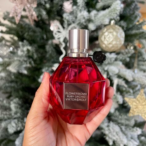 Viktor And Rolf Flowerbomb Ruby Orchid, Ruby Orchid Perfume, Viktor Rolf Perfume, Flowerbomb Viktor And Rolf, Viktor And Rolf Perfume, 2022 Perfume, Flowerbomb Ruby Orchid, Tom Ford Neroli, Good Girl Perfume