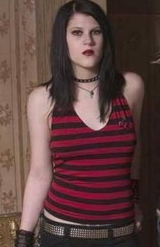 morgan lander - Bing Goth Outfits Women, Fallon Bowman, Morgan Lander, Talena Atfield, Kittie Band, 90s Mall Goth, Goth Cross, 2000s Goth, Women Of Rock