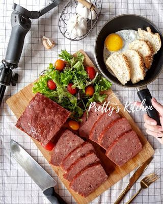 Homemade Luncheon Meat [午餐肉] Pork Lunch, Luncheon Meat Recipe, Bus Ideas, Luncheon Meat, Five Spice Powder, Lunch Meat, Chopped Garlic, The Taste, Meat Recipes