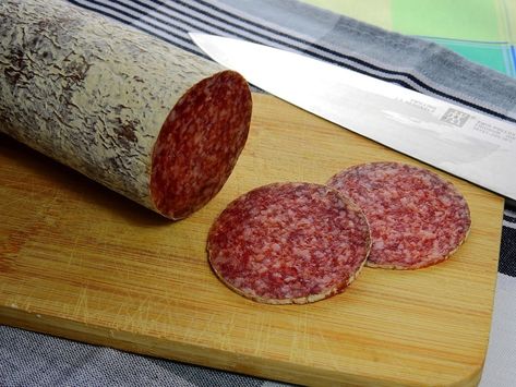 undefined Venison Summer Sausage, Venison Summer Sausage Recipe, Homemade Summer Sausage, Venison Sausage Recipes, Summer Sausage Recipes, Venison Sausage, Salami Recipes, Sausage Making Recipes, Deer Recipes