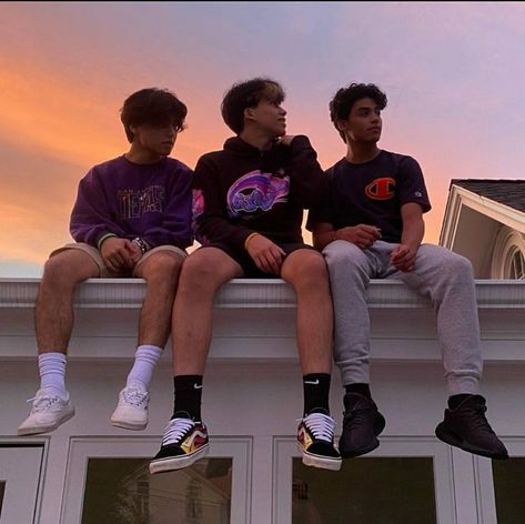 the best trio 🥰 Teenage Crush Quotes, Crush Quotes For Her, Boy Crush Quotes, Crush Quotes Funny, Group Of Guys, Group Of Boys, Jersy Boys, Cute Crush Quotes, Boy Squad