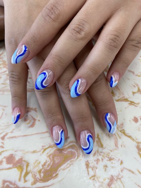 Glitter Wave Nails, Blue Wave Nails, Wave Nail Art, Wave Nails, Blue And White Nails, Lines On Nails, Summer Blue, Wave Design, Nails Inspo