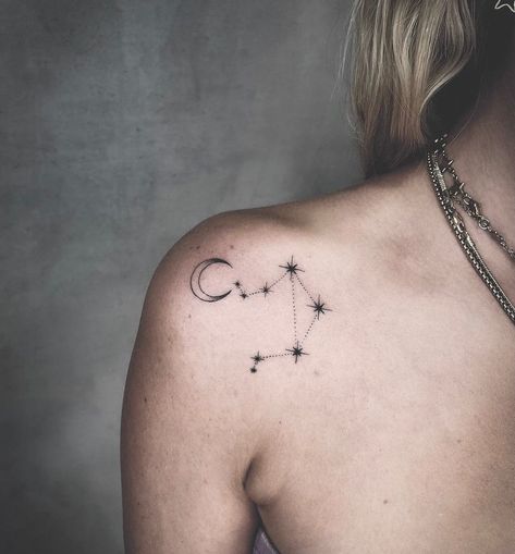 Libra Moon Tattoo, Stars Shoulder Tattoo, Stellar Tattoo, Moon And Stars Tattoo, Libra Constellation Tattoo, Tats Ideas, Stars Tattoo, Boho Tattoos, Constellation Tattoo