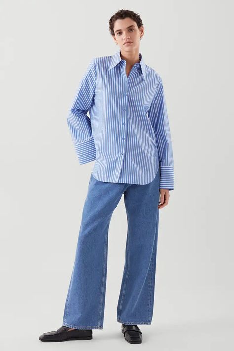 RELAXED-FIT WIDE-SLEEVE SHIRT - LIGHT BLUE / WHITE - COS Light Blue Blouse Outfit, Blue Blouse Outfit, Light Blue Blouse, Silk Blouses, Denim Shirts, Denim Blouse, Light Knit, Blouse Outfit, Women Shirts Blouse