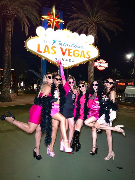 pink outfits, girls night out #fashion #lasvegas #pink Hot Pink Vegas Outfit, Vegas Themed Party Outfit, Pink Vegas Outfit, Casino Outfit Night Las Vegas, Las Vegas Costume, Casino Night Outfit, Las Vegas Costumes, 21st Birthday Vegas, Birthday Vegas