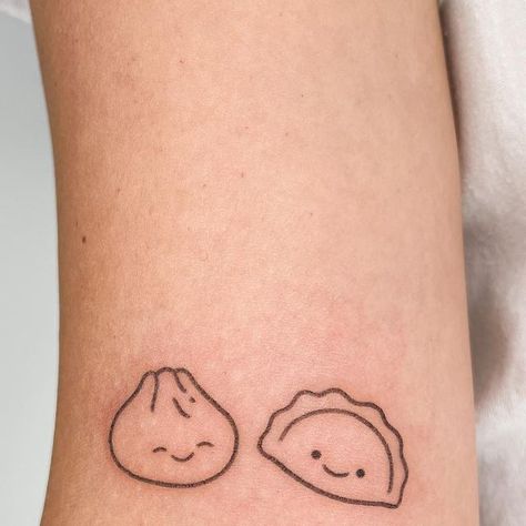 Chopstick Tattoo Small, Dumplings Tattoo, Gyoza Tattoo, Cute Food Tattoos, Bao Tattoo, Pierogi Tattoo, Mochi Tattoo, Dumpling Tattoo, Bite Tattoo