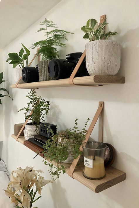 Plant Wall Shelves | 5 Creative Ways to set up a Plant Shelfie - My Tasteful Space Float Shelf, Floating Shelves Bedroom, Wall Shelves Bedroom, Interior Design Per La Casa, Modern Wall Shelf, Regal Design, Dekorasi Kamar Tidur, Wall Shelves Design, Estantes Flotantes