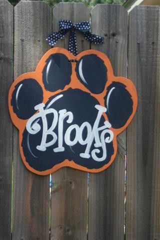 Auburn Tiger Sign Paw Print Door Hanger, Tiger Wood, Burlap Door Hangers, Tiger Paw, Locker Decorations, Wood Door Hangers, Wooden Door Hangers, Cub Scouts, Auburn Tigers