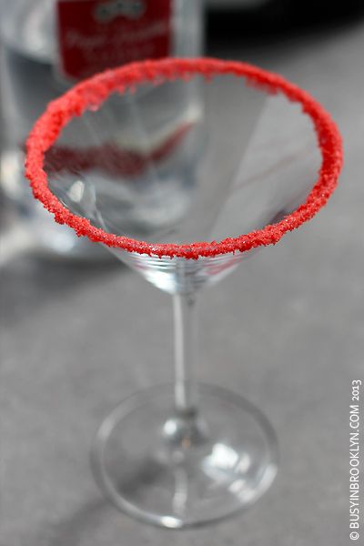 how to decorate a cocktail glass with colored sugar How To Rim Glasses With Sugar, Sugar Rimmed Glasses Diy, Interesting Cocktails, Purim Party, Girly Party Ideas, Wallace Stevens, Jewish Holiday Recipes, Sugar Glass, How To Make Red