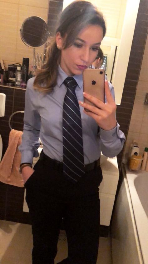 Women In Ties Suits, Women’s Neck Tie Outfit, Ladies Wearing Ties Outfit, Girls Wearing Ties, Female Tie, Grey Shirts Women, Girls In Suits, Women In Tie, Women Necktie