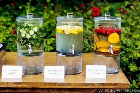 Stay hydrated with a flavored water station! :: Olivia Leigh Photographie Wedding Water Station, Botanic Garden Wedding, Chicago Botanic Garden, Water Station, Water Wedding, Garden Wedding Venue, Wedding Tea, Unique Wedding Venues, Flavored Water