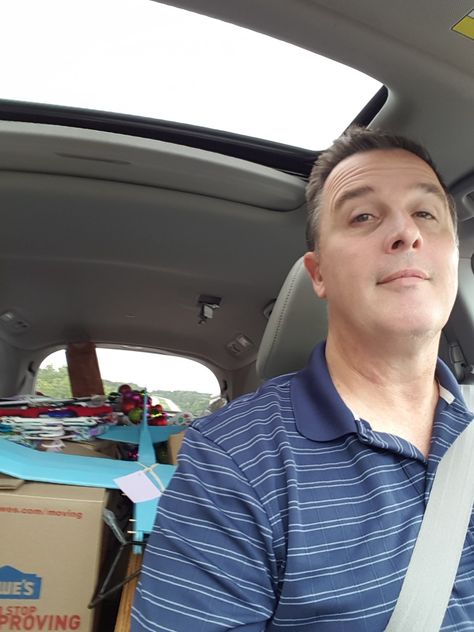 8/6/17 - In the loaded van driving 4-H items to the state  fair in Sedalia. Man Picture For Dating, Old Man Pictures, Construction Images, Credit Card App, American Guy, Friendship And Dating, Video Call With Boyfriend Screen Photo, Ways To Get Money, Army Women