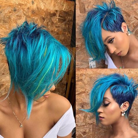 Pinkish Girl Hair™️ | Lit!🔥💨🔥💨 Short & Sassy!💙🦋🦋🦋🦋🦋🦋🦋 📸 @derickus 🔥 ••••••••••••••••••••••••••••••••••••• Follow us for hair dopeness @pinkishgirlhair | Instagram Short Hair Styles Dyed, Pixie Haircut With Shaved Sides, Stem Hairstyles, Hair Shaved On One Side, Half Shaved Hair Short, Pixie Cut Styling, Short Punk Haircuts, Punk Haircuts, Punk Pixie Cut