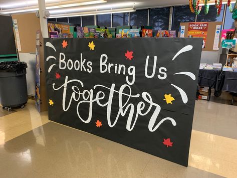 Book Fair Photo Booth, School Book Fair Decorations, Book Fair Decoration, Book Fair Poster Ideas, Book Fair Decoration Ideas, Scholastic Book Fair Themes, Book Fair Decorations, Book Fair Themes, Book Fair Ideas Display