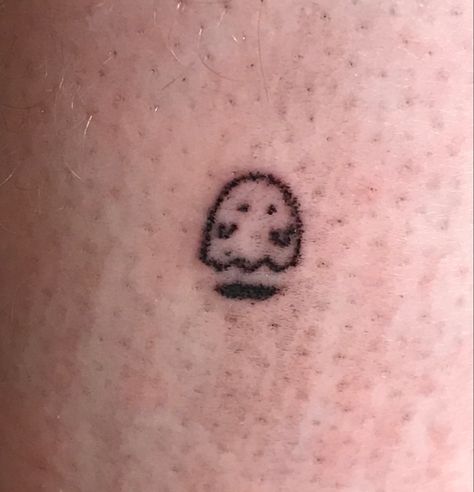 Ghost Stick And Poke Tattoo, Indie Stick And Poke, Tiny Stick N Poke Tattoos, Alt Small Tattoos, Alt Stick And Poke Tattoo, Stick And Poke Ideas Small Simple, Small Cute Stick And Poke Tattoos, Y2k Simple Tattoo, Goth Stick N Poke