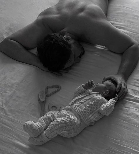 Bound By Honor, Future Mommy, Father And Baby, Dream Family, Future Mom, Mommy Life, Cute Family, Family Goals