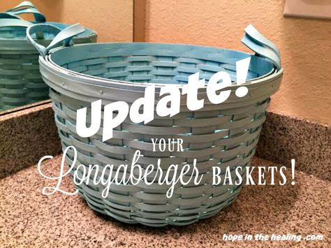 Update those Longaberger baskets! I can remember the very first Longaberger basket I bought in the early 90’s and I still have it. If the leather handles had not gotten wet, it would be Longaberger Baskets Repurposing, Upcycled Baskets, Spray Painted Baskets, Paint Wicker, Longaberger Basket Ideas, Painting Baskets, Basket Makeover, Longaberger Baskets, Painted Baskets